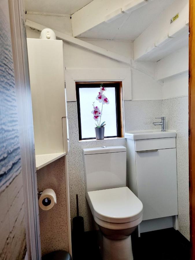 Inverness City 3 Bedroom House Free Parking Exterior photo